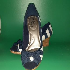 NWT Dexflex Wedge Sandals Size 8 1/2 Cork Heel